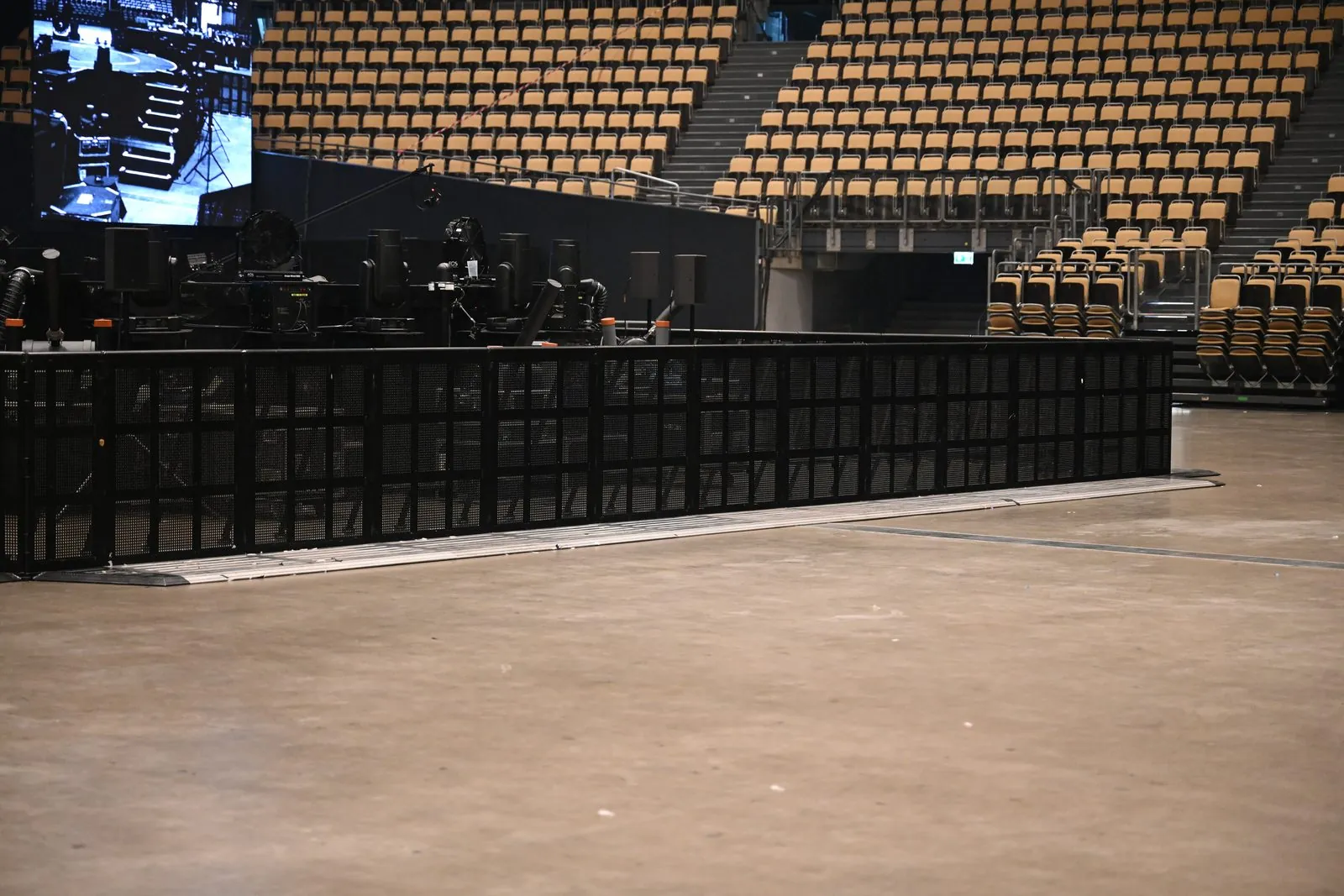 Black Mojo Barriers in an indoor arena